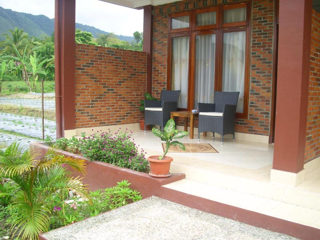 Toba Village Inn Tuk Tuk Quarto foto